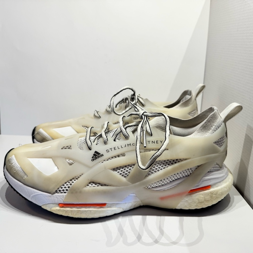 Stella McCartney x SolarGlide
'White Signal Orange' size 9